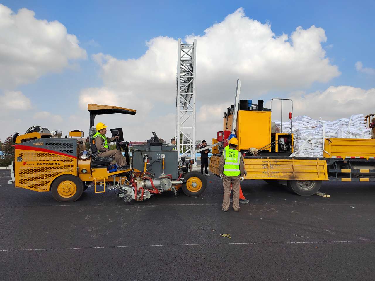 30970059.jpg 熱熔道路劃線機